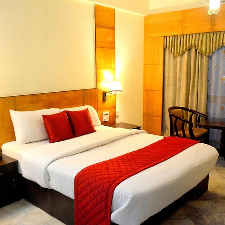 העיר בנגלור Hotel City Centaur מראה חיצוני תמונה