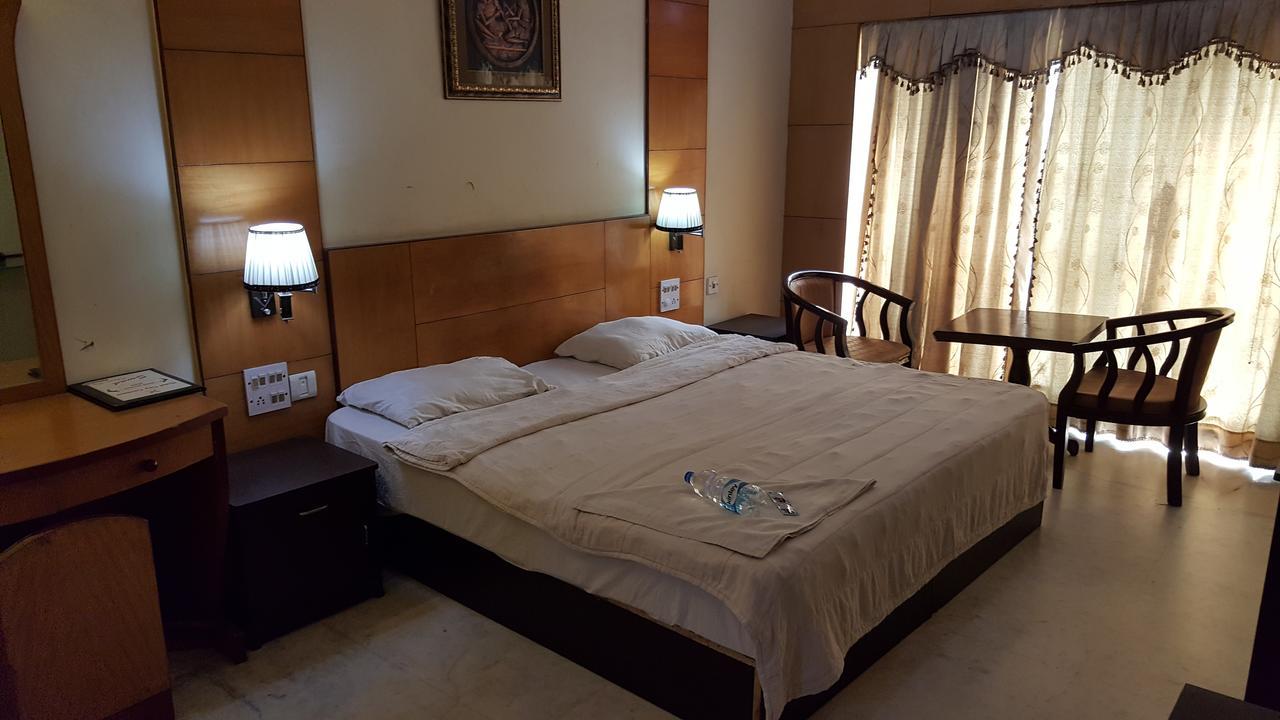 העיר בנגלור Hotel City Centaur מראה חיצוני תמונה