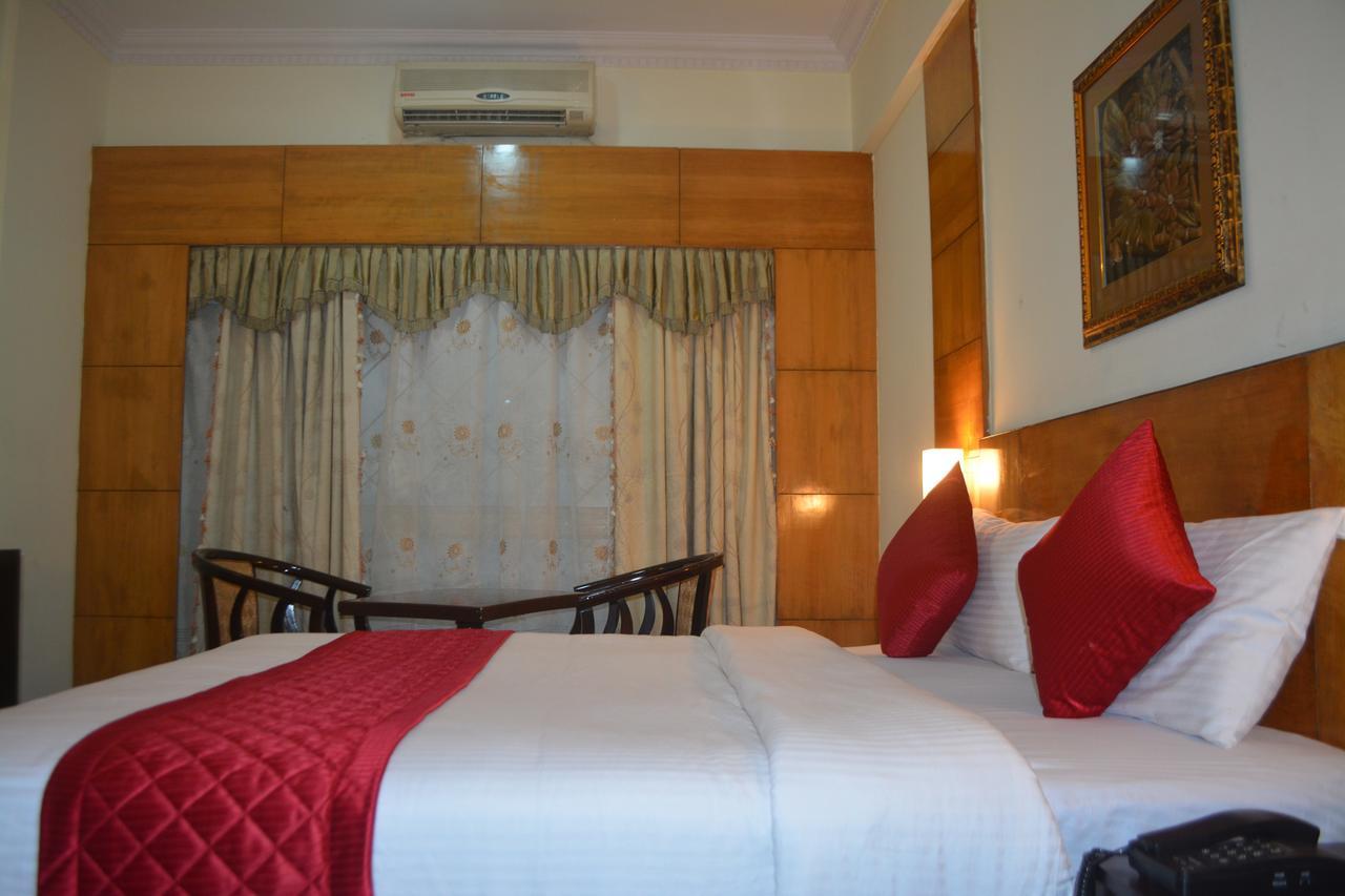 העיר בנגלור Hotel City Centaur מראה חיצוני תמונה