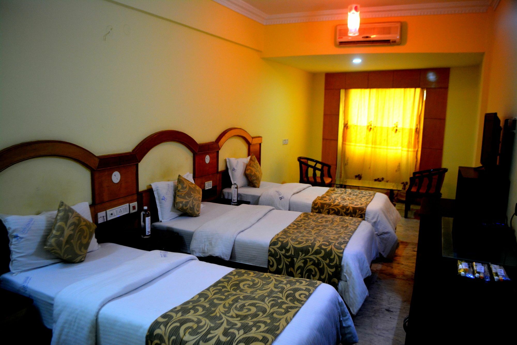 העיר בנגלור Hotel City Centaur מראה חיצוני תמונה